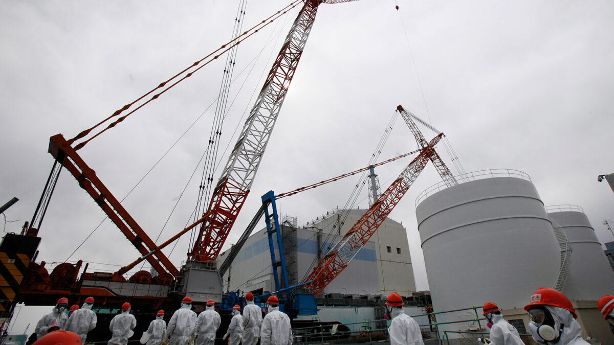 Se agrieta e inclina el muro protector de la central de Fukushima