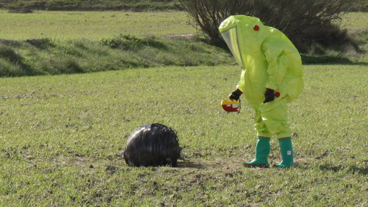 Dos pastores encuentran un objeto extraterrestre en un campo de Murcia