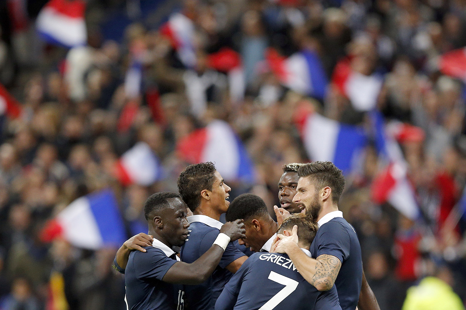 Francia jugará un amistoso ante Inglaterra tras los atentados de París