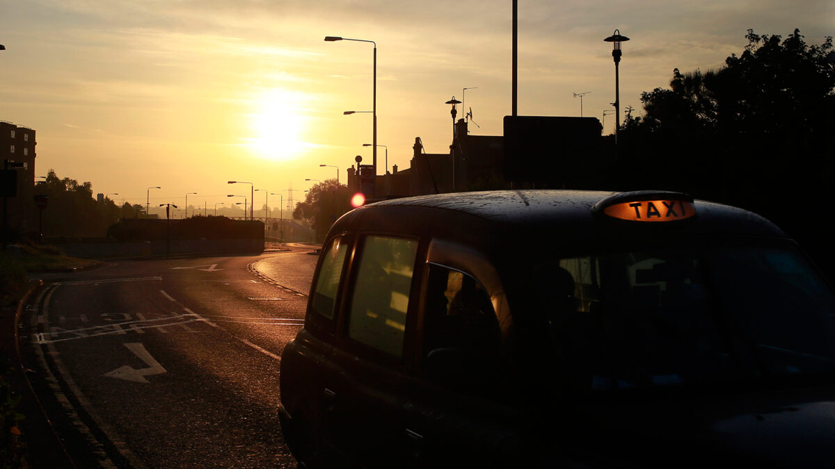 London’s largest taxi school closes due to Uber’s rise