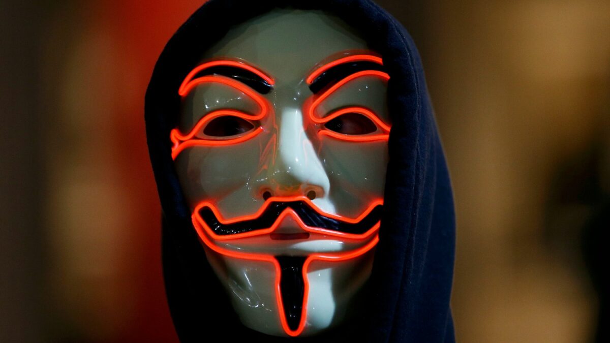 Anonymous declara la guerra al ISIS tras los atentados de París