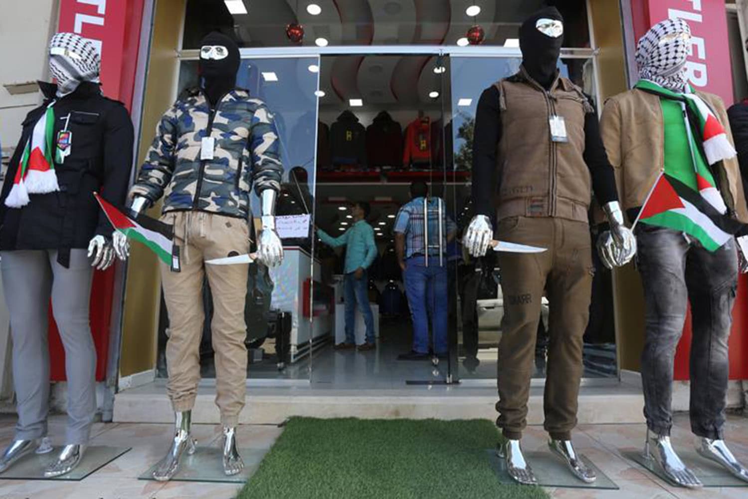 A clothing store in Gaza advises murderers how to dress to kill Jews