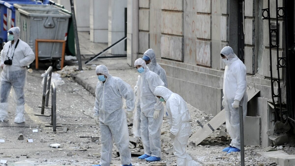 Estalla una bomba cerca del Parlamento griego