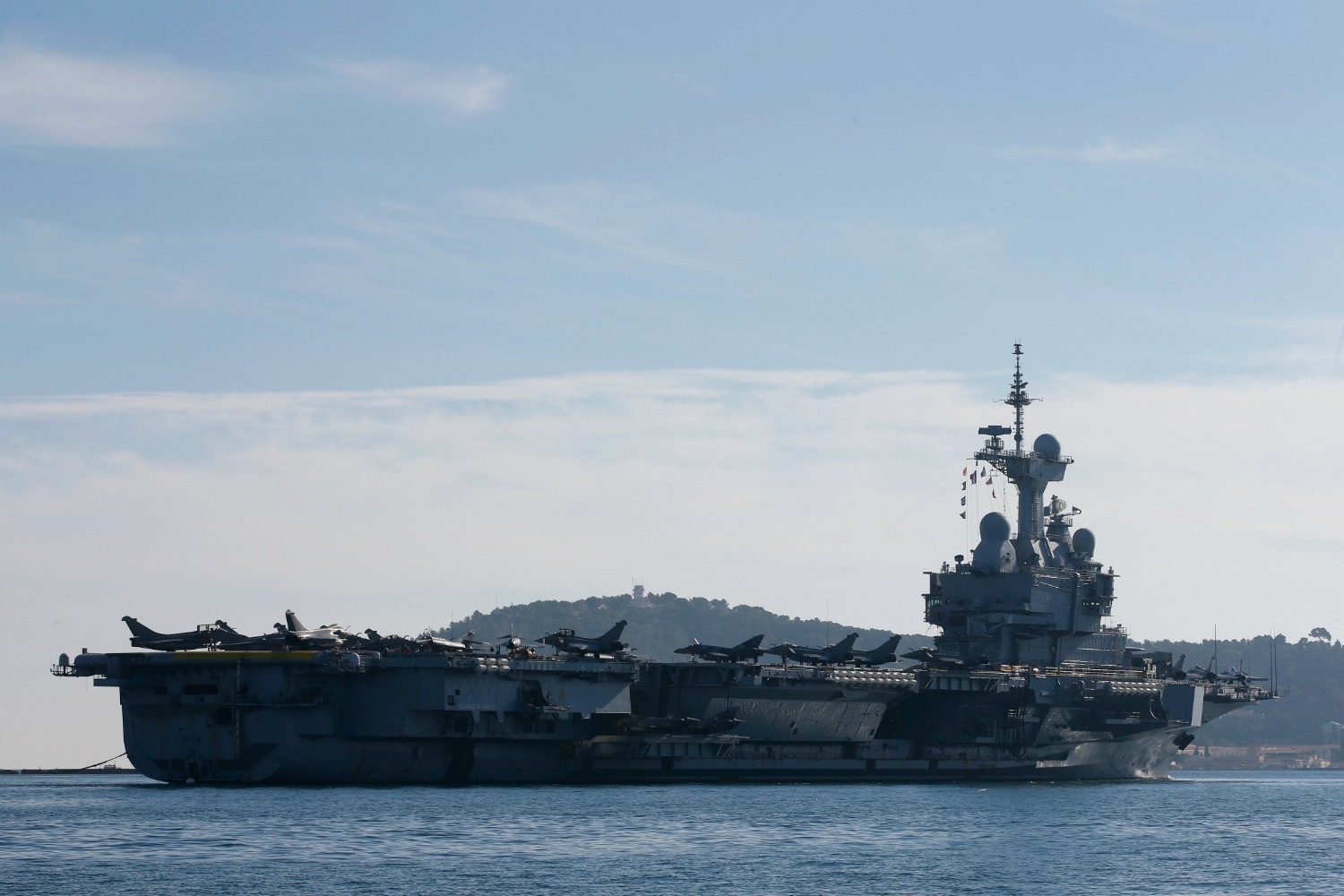 French aircraft carrier Charles de Gaulle headed to Syria