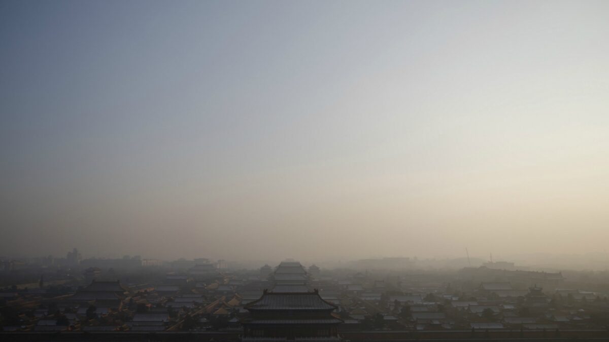 En medio de la Cumbre del Clima, China emite la alerta más alta de contaminación del año