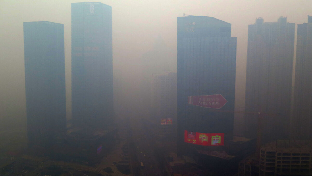 El humo tóxico invade China superando 50 veces los niveles permitidos