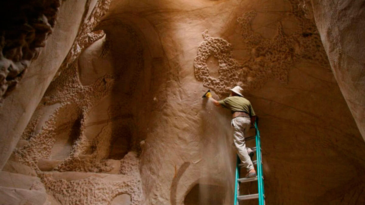 Man secludes himself for 25 years to carve one of the world’s most spectacular caves