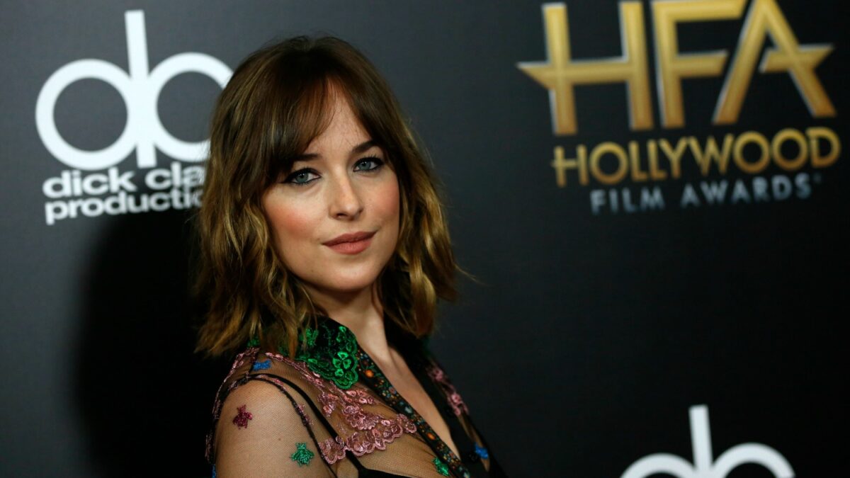 Dakota Johnson shines in the Hollywood Film Awards