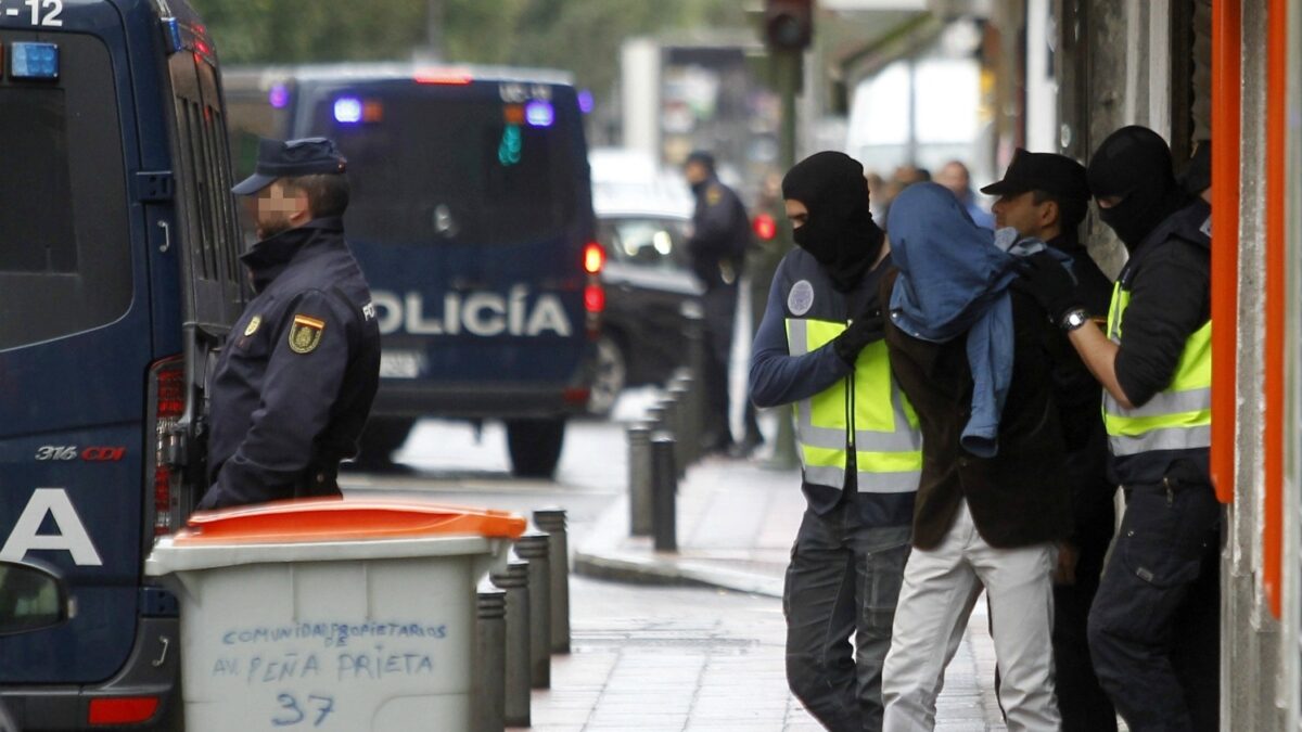 Three people, tied to ISIS and ready to conduct an attack, arrested in Madrid