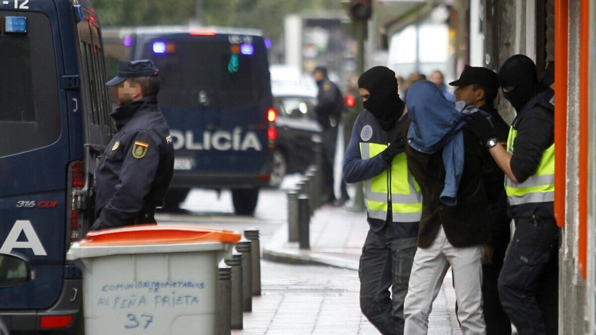Detenidas tres personas en Madrid vinculadas al EI dispuestos a atentar