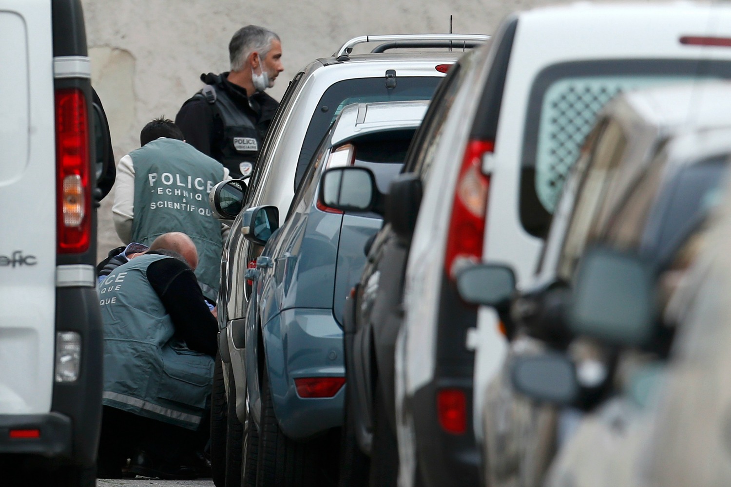Muere un funcionario francés de aduanas en un tiroteo durante un registro
