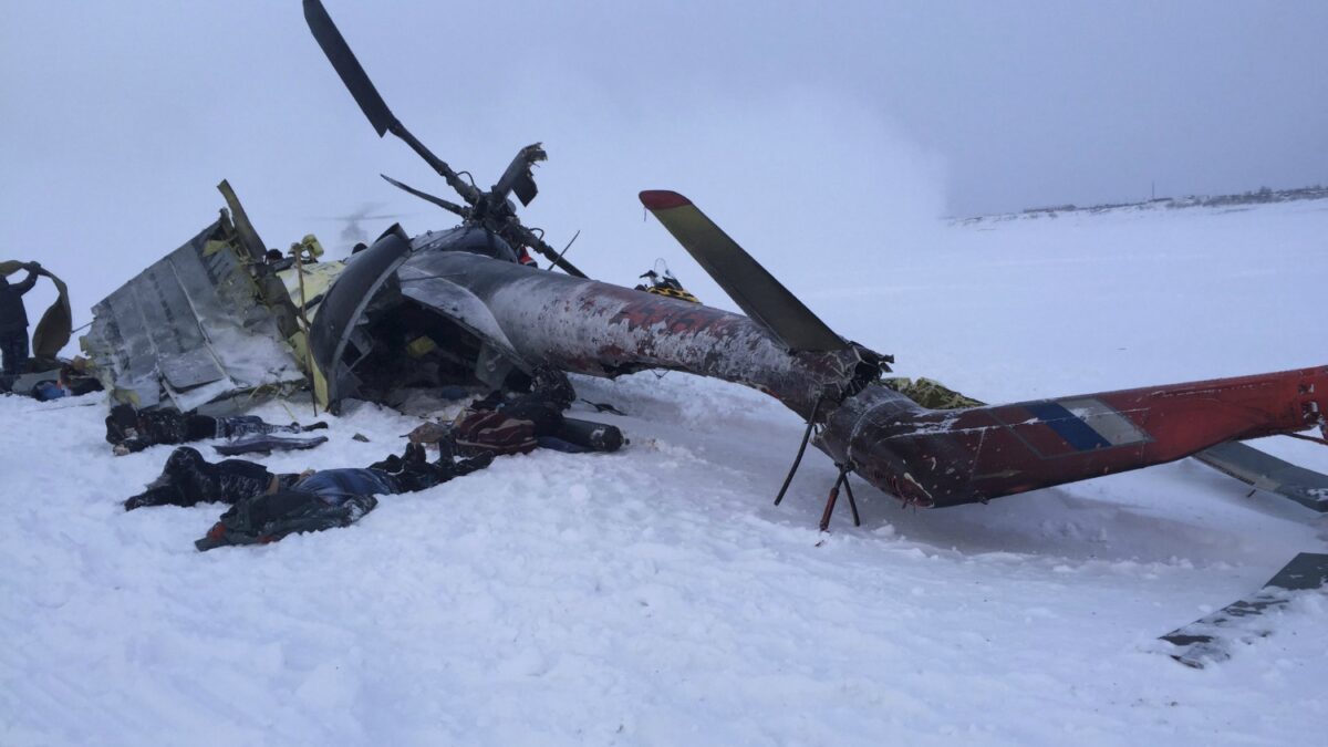 Mueren 15 personas tras caer un helicóptero ruso en Siberia
