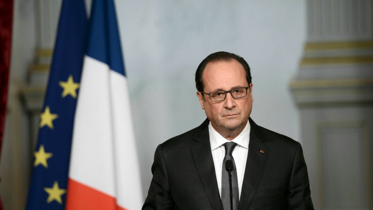 Hollande califica la matanza como un «acto de guerra»