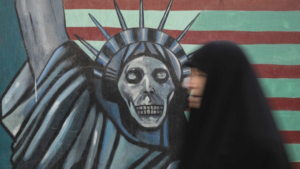 Iran celebrates the 36th anniversary of the U.S. embassy attack shouting “Death to America”