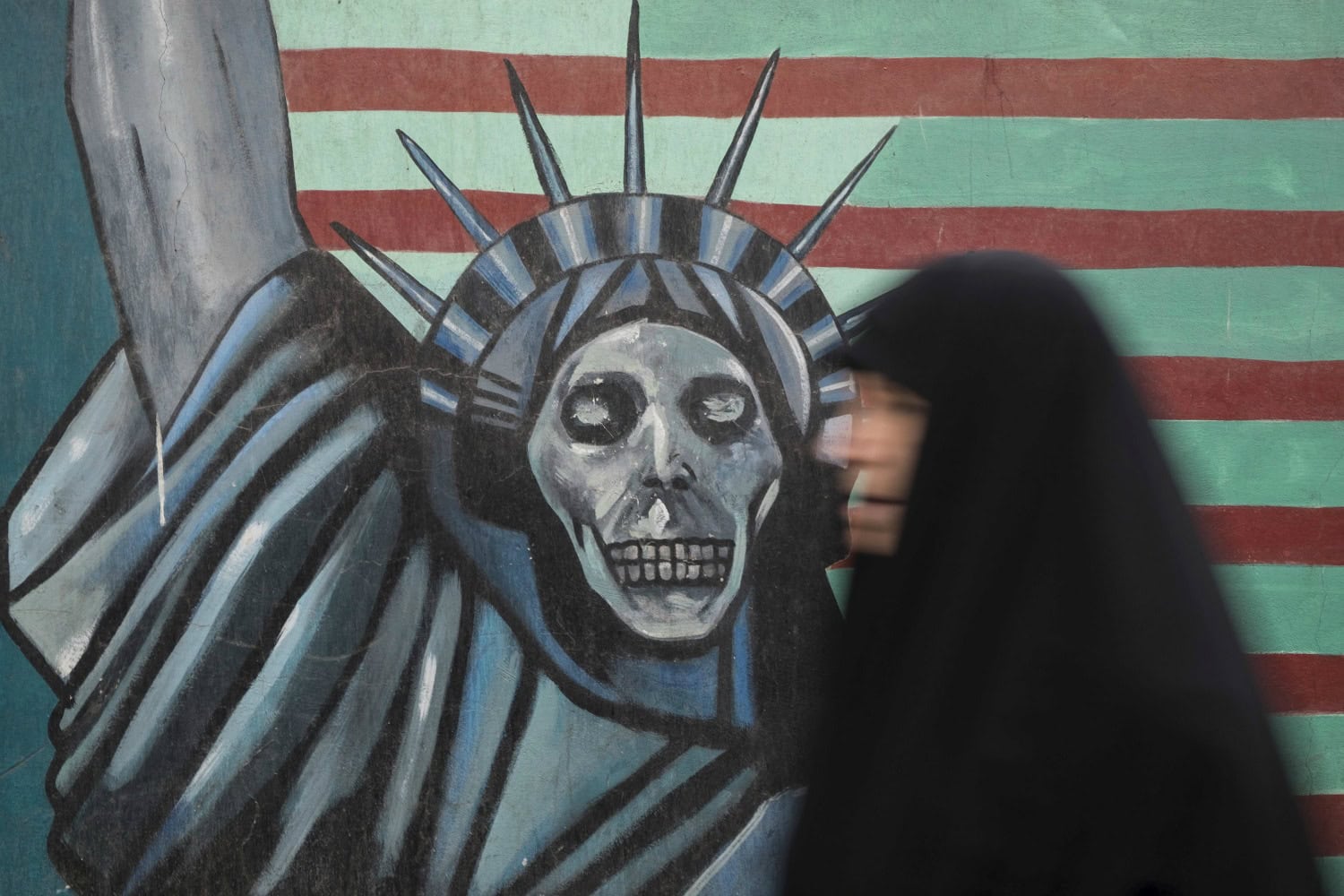Iran celebrates the 36th anniversary of the U.S. embassy attack shouting “Death to America”