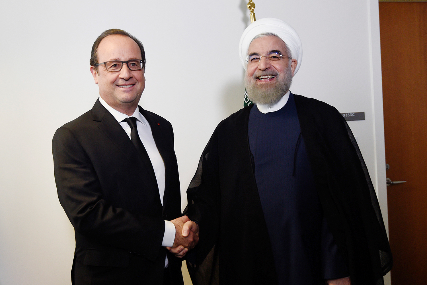 Meeting between Hollande and Rouhani suspended because France refuses to serve halal meat