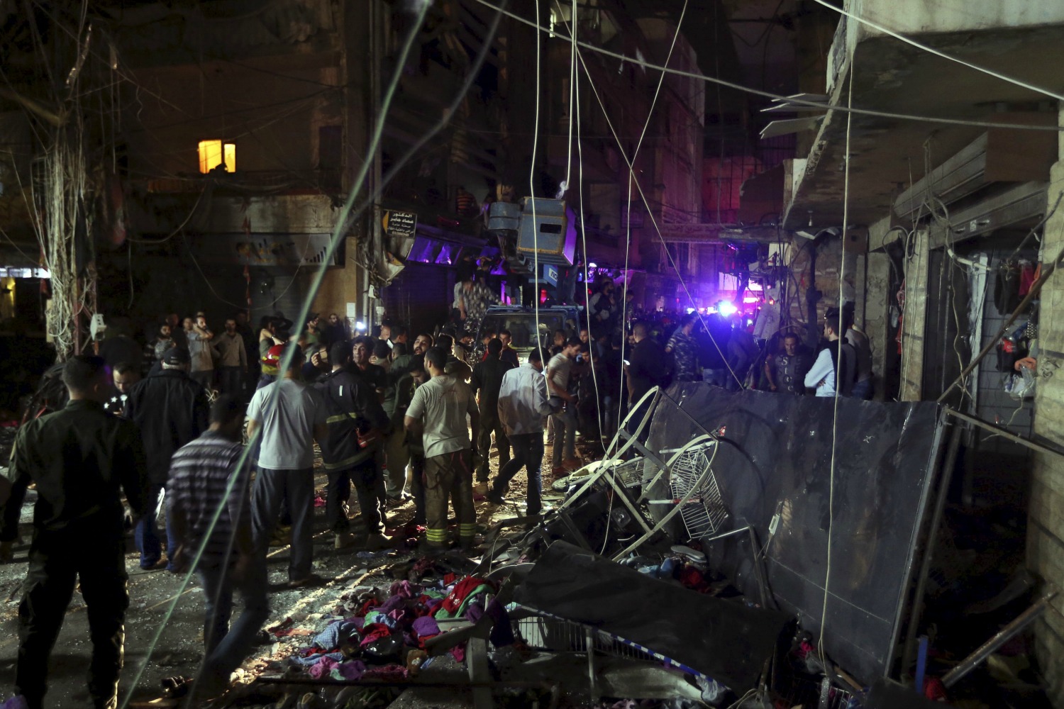 Líbano vuelve a la sangre: doble atentado suicida deja medio centenar de muertos