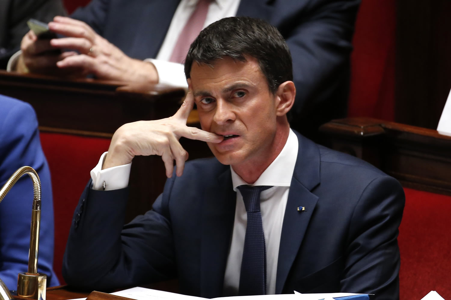 Francia, al límite de sus recursos militares, mete prisa a Rajoy
