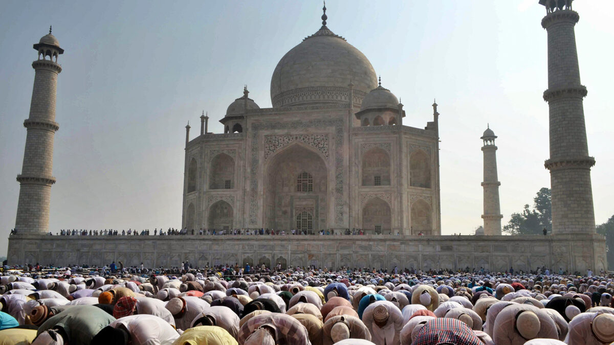 India ordenada mover un crematorio para proteger el Taj Mahal de humo y cenizas