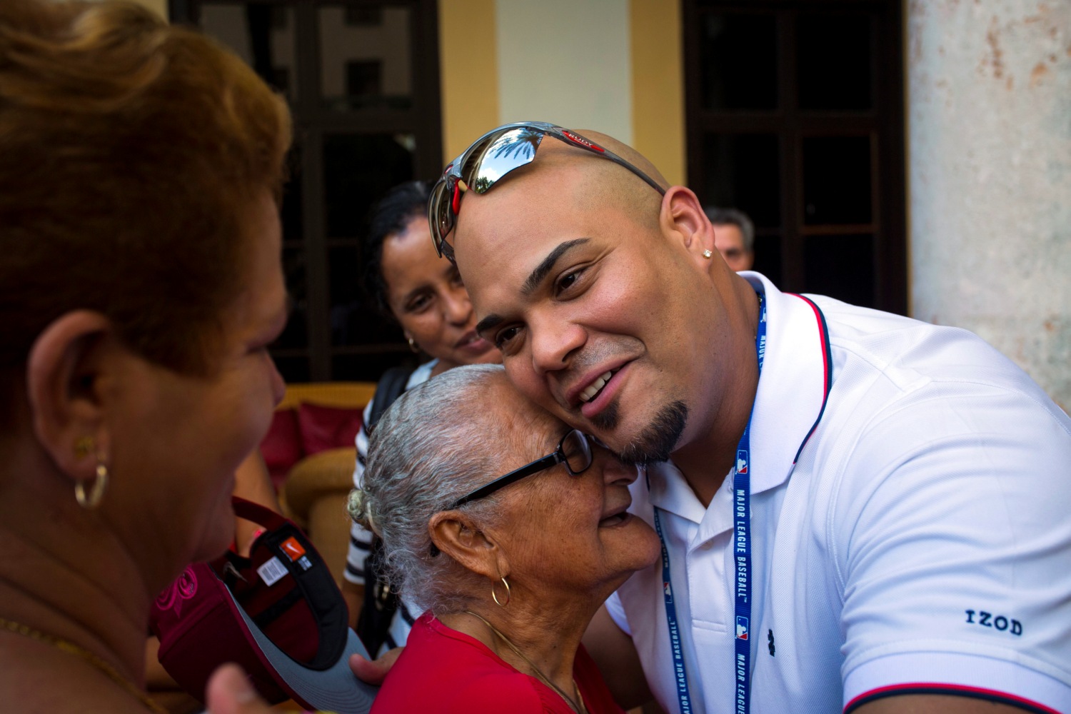 Jugadores cubanos de la MLB regresan a EEUU tras una visita oficial en tierras cubanas