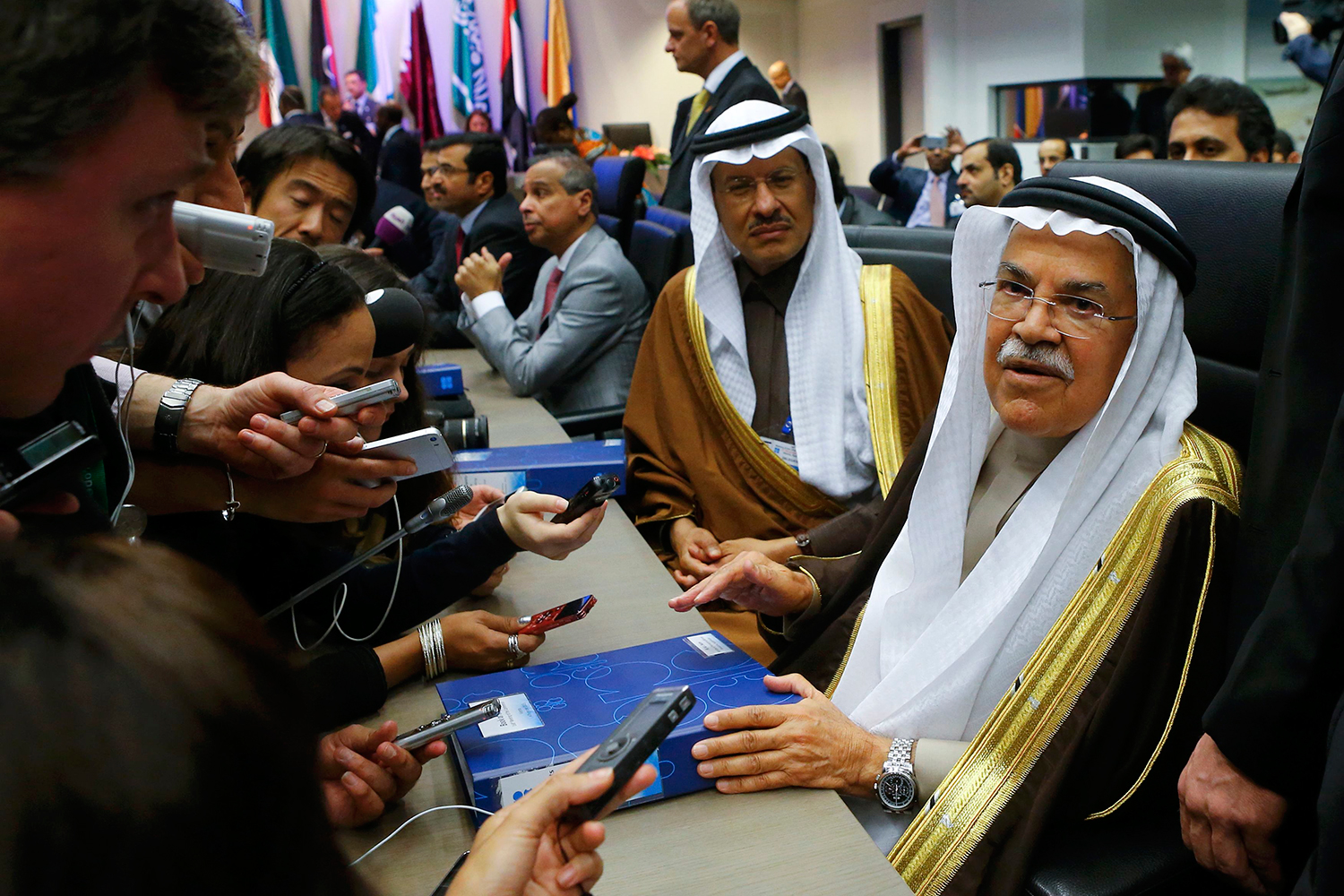 Fracasa la reunión de la OPEP y el petróleo se desploma
