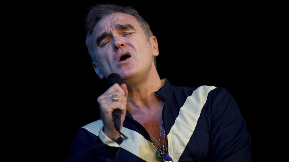 El cantante Morrisey gana el premio ‘Bad Sex’ por su primera novela