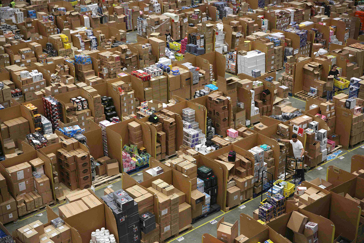 Amazon abrirá su almacén más grande en Barcelona