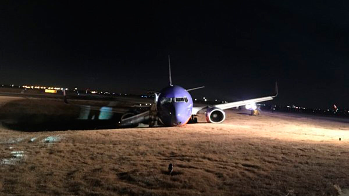 Un avión aterriza en una zanja en Nashville