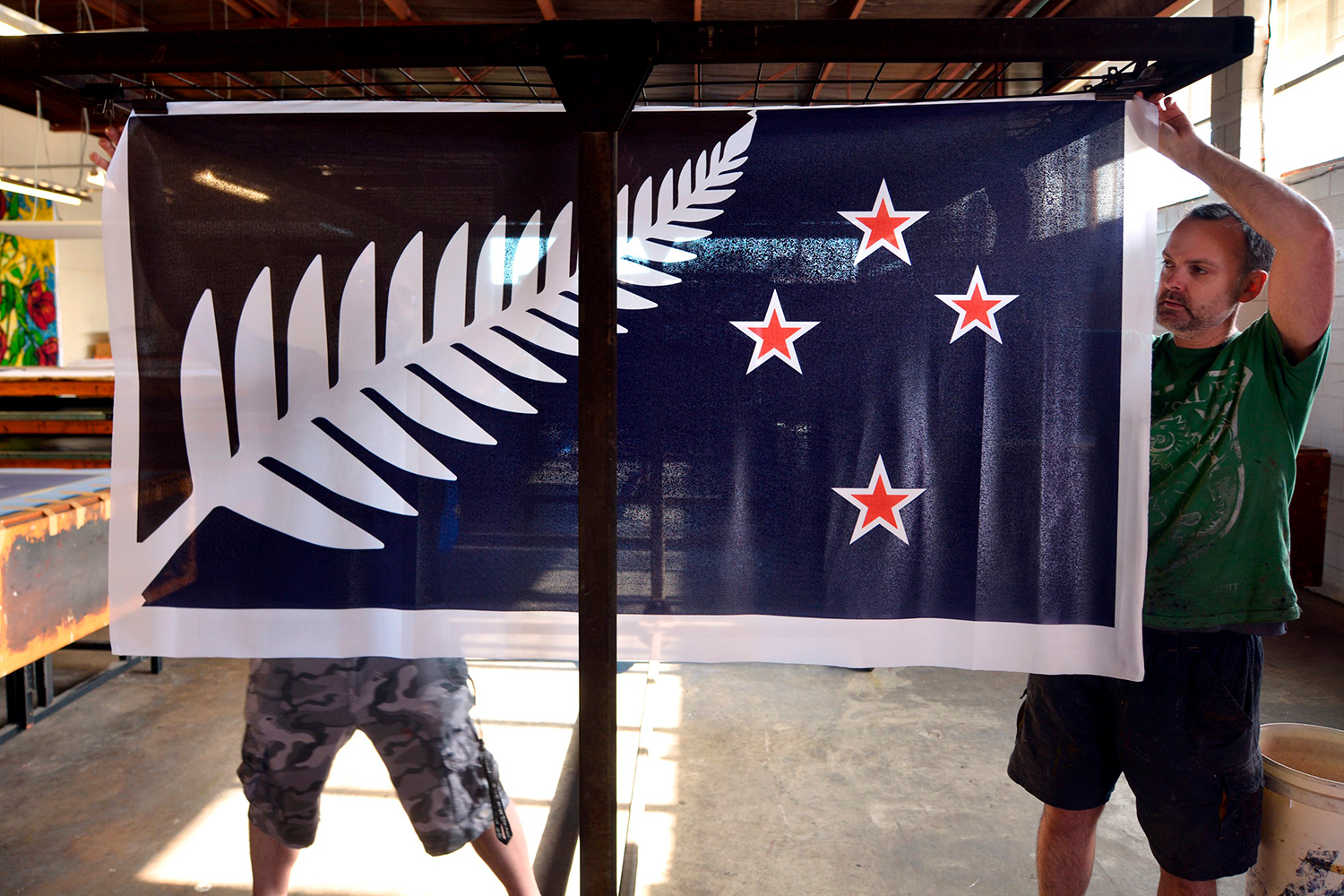 Así es la nueva bandera de Nueva Zelanda que competirá con la actual