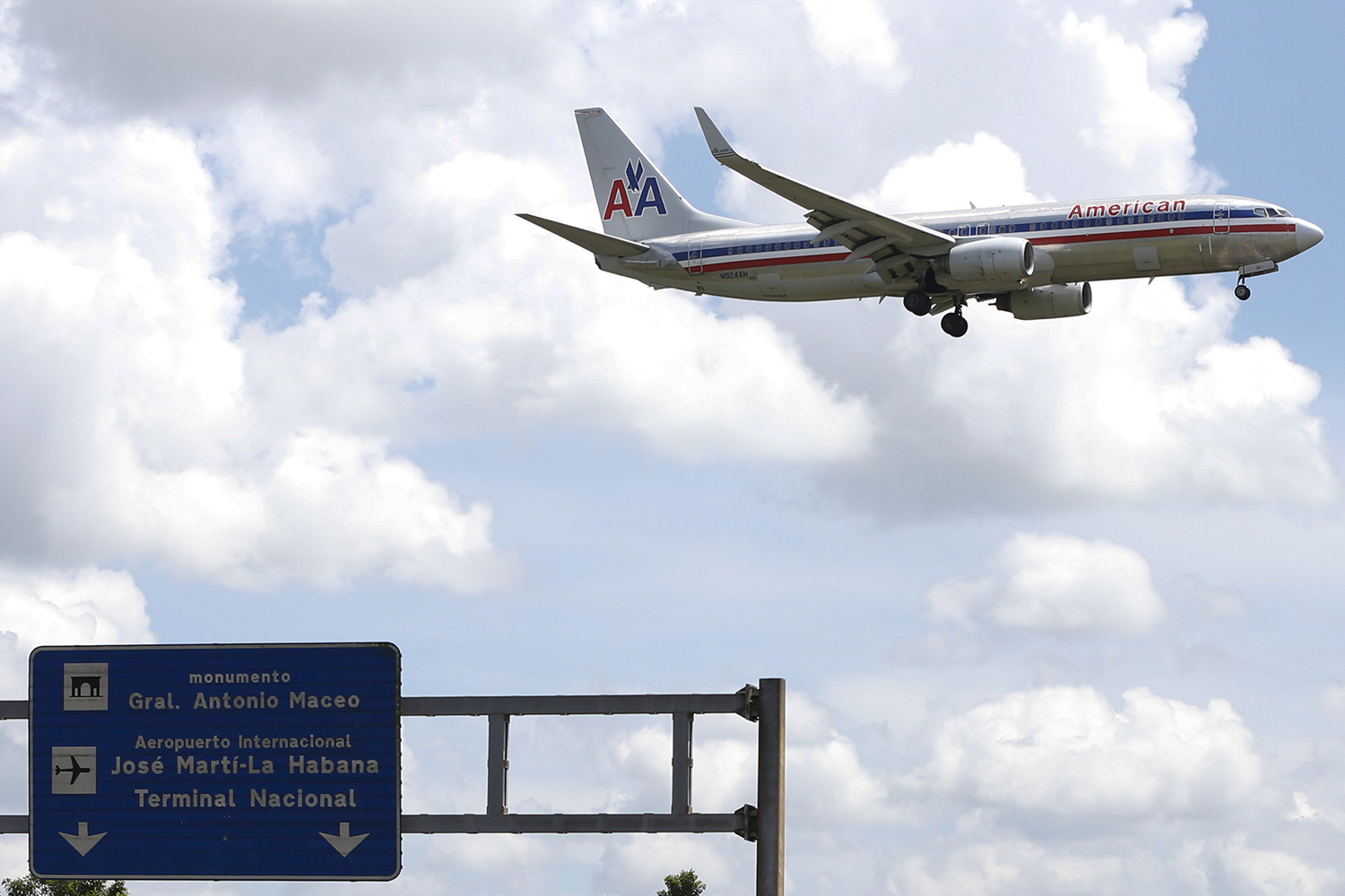 EEUU y Cuba acuerdan reestablecer vuelos comerciales directos