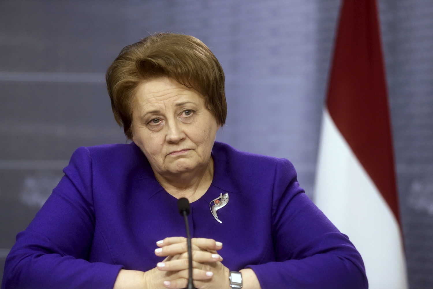Dimite la primera ministra de Letonia