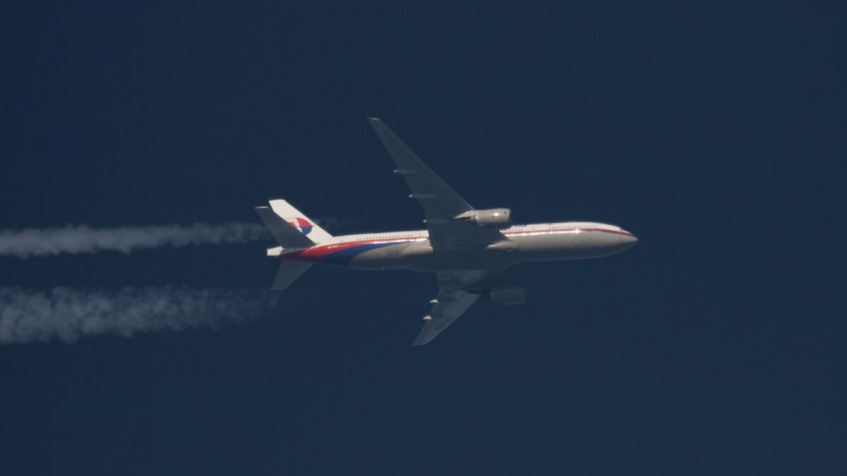 Un piloto de Malaysian Airlines vuela en dirección contraria durante unos minutos