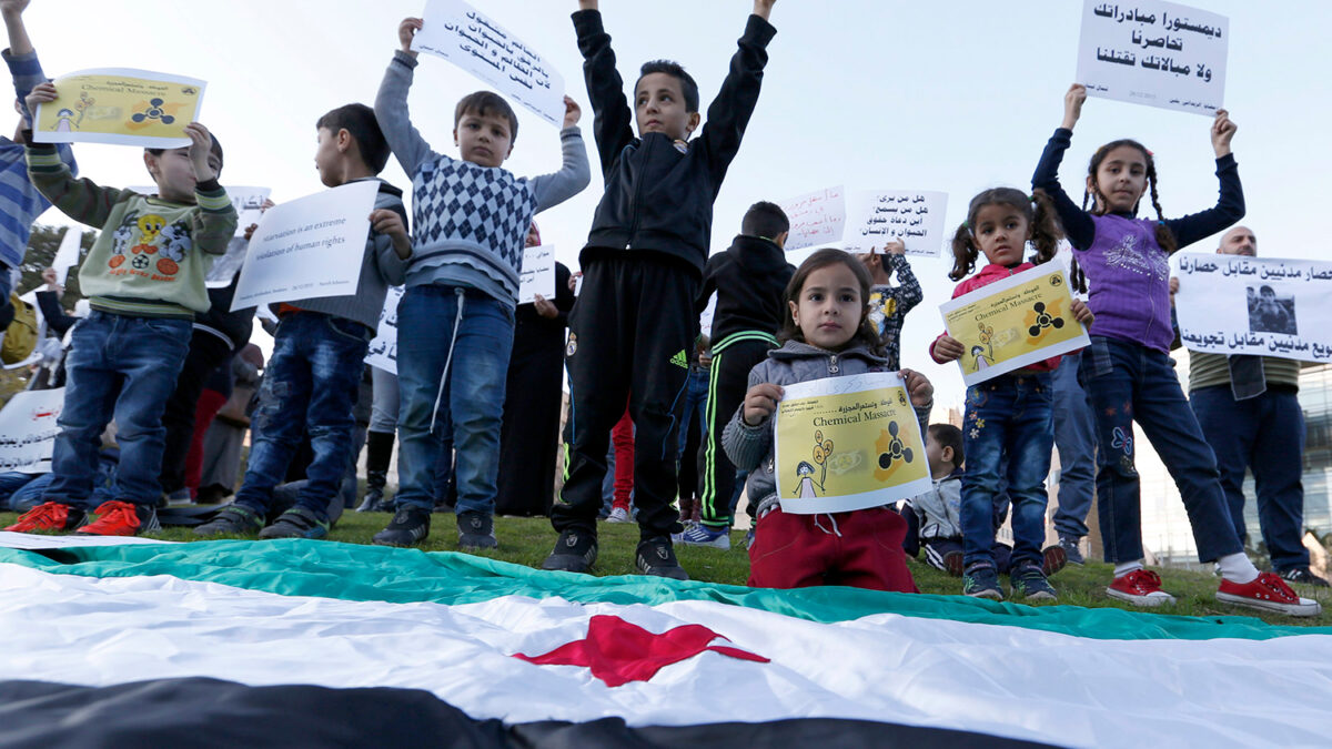 Comienza la evacuación de heridos de tres ciudades asediadas en Siria