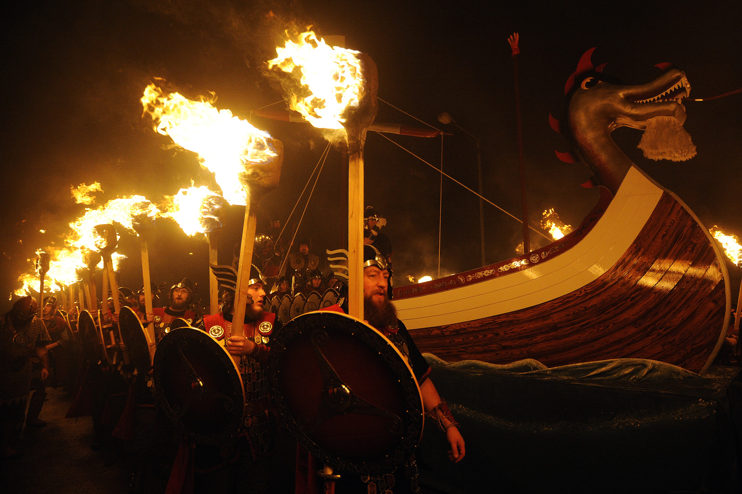 Los Vikingos invaden las islas Shetland en la fiesta del fuego