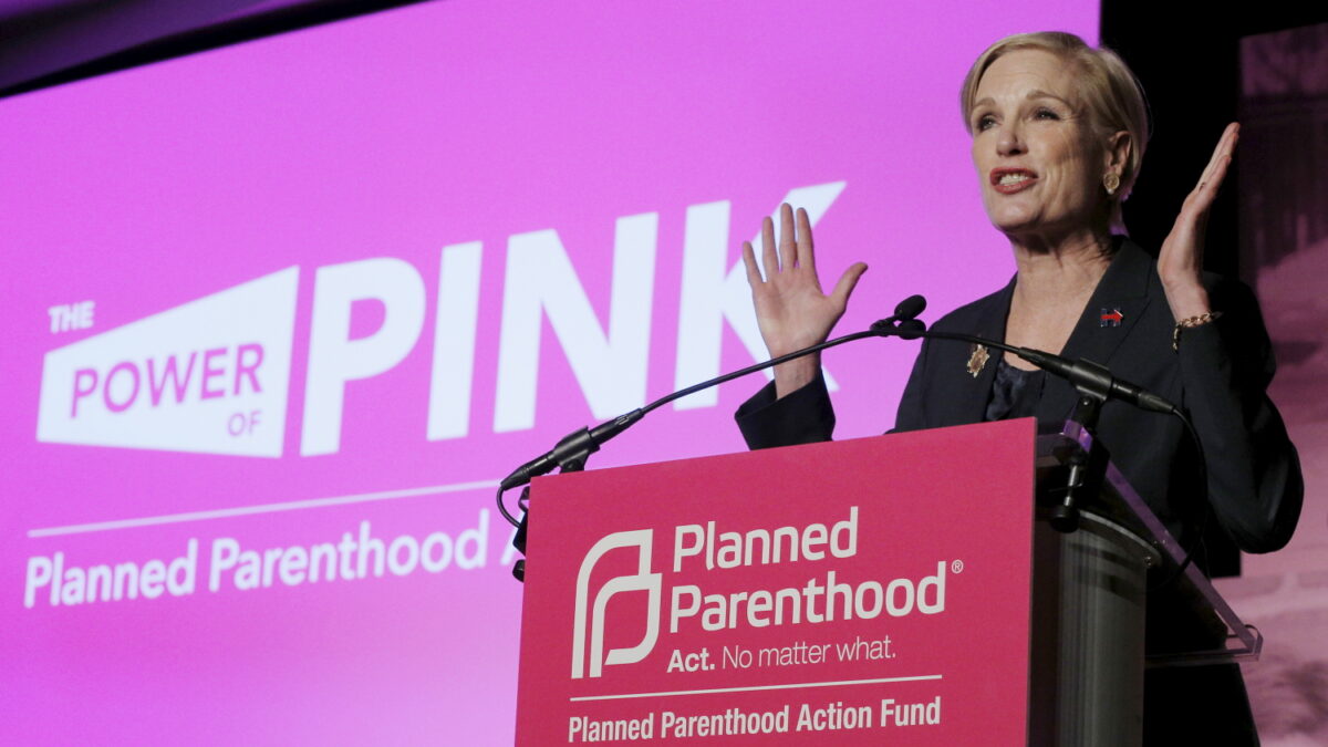 Planned Parenthood demanda a un grupo antiabortista por estar detrás de una campaña de desprestigio