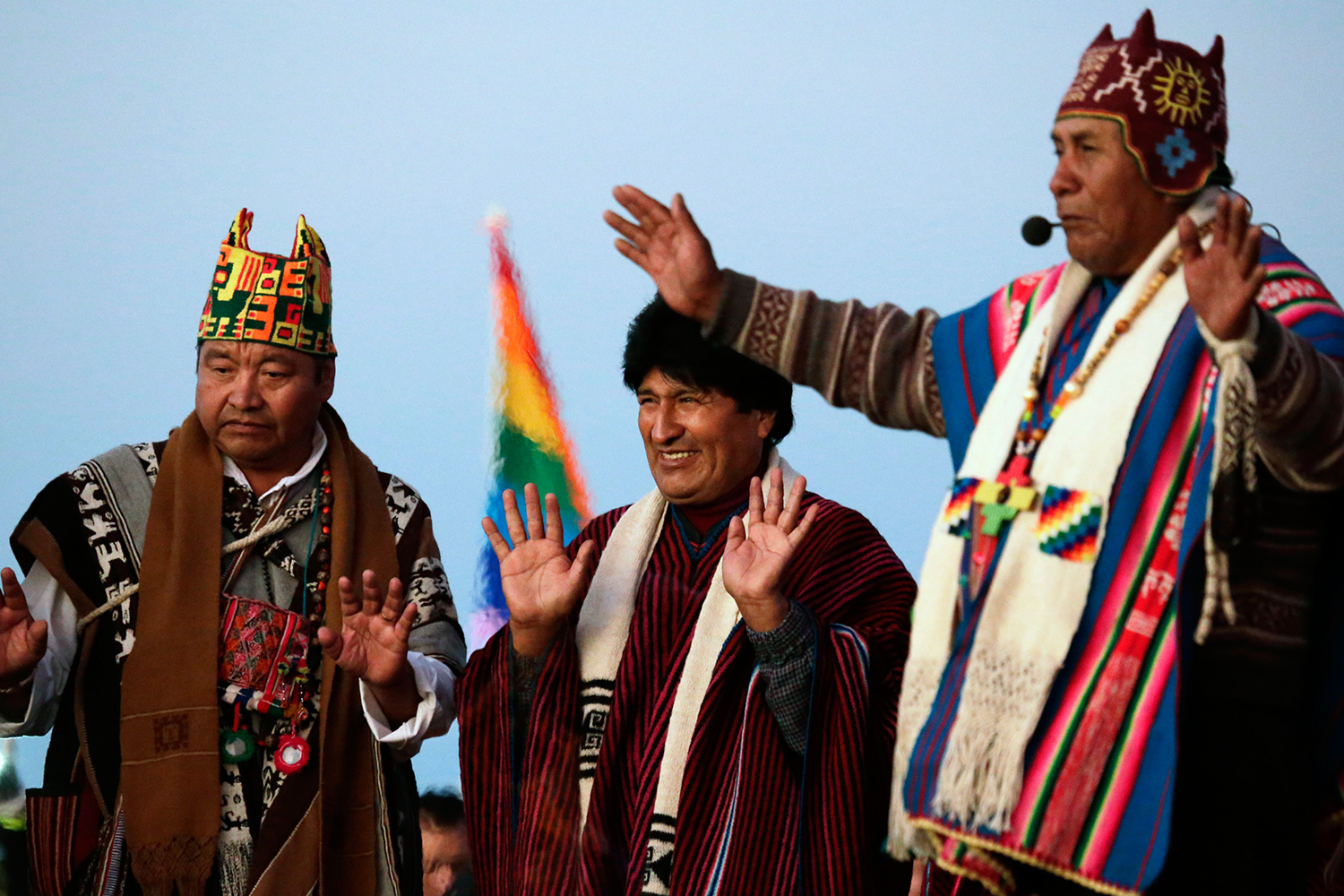 Evo Morales celebra diez años de gestión política en Bolivia con ceremonia ancestral