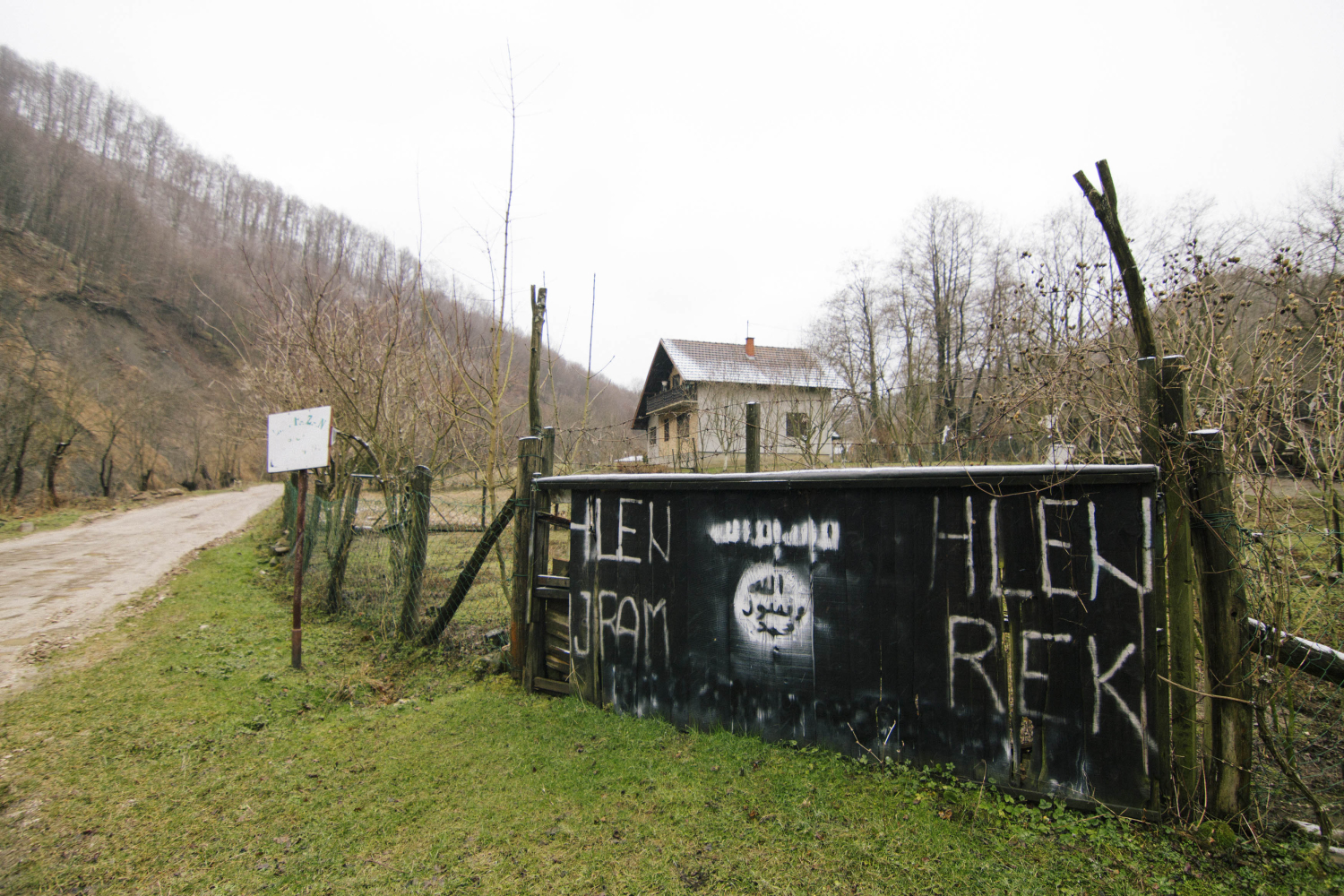 Grupos salafistas ocupan cuatro aldeas deshabitadas de Bosnia