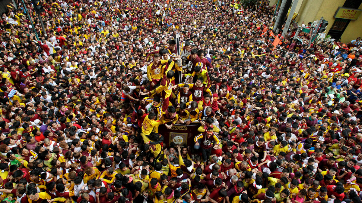 Dos muertos y cientos de heridos durante la procesión del Nazareno Negro en Filipinas