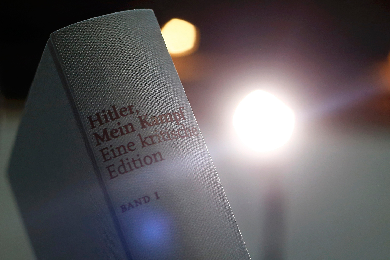 Por primera vez desde la muerte de Adolf Hitler, Alemania vuelve a editar el ‘Mein Kampf’
