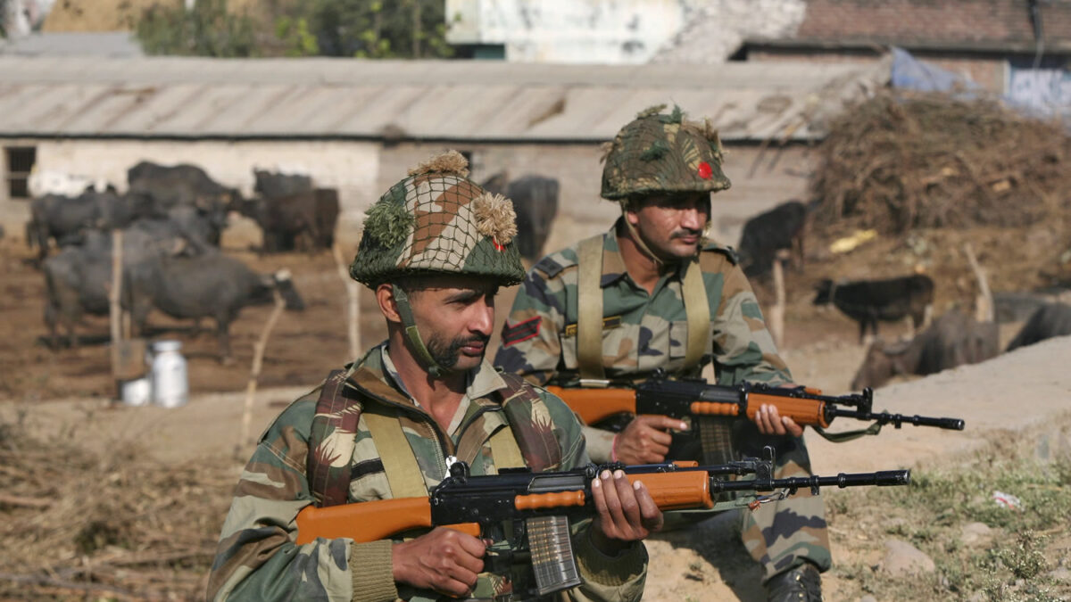 Un conductor degollado el viernes “anticipó” el asalto yihadista de 36 horas contra una base militar india