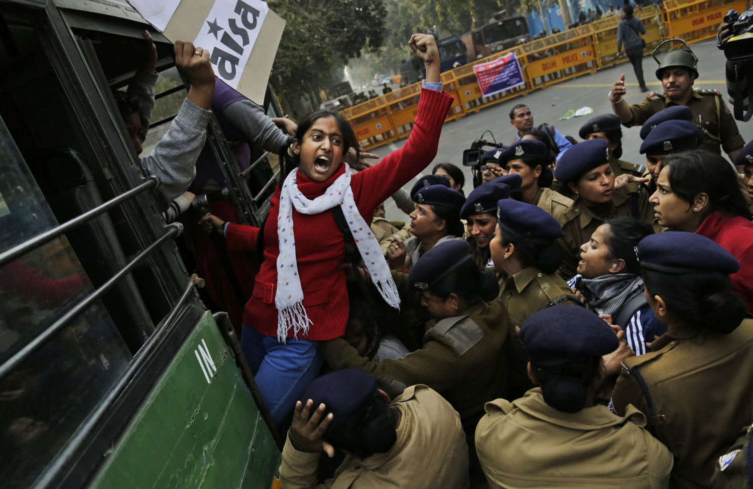 El suicido de un 'intocable' en India desata una oleada de protestas en todo el país