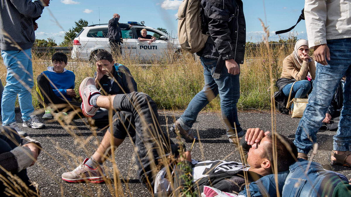 Suecia ofrece cursos de francotiradores a refugiados