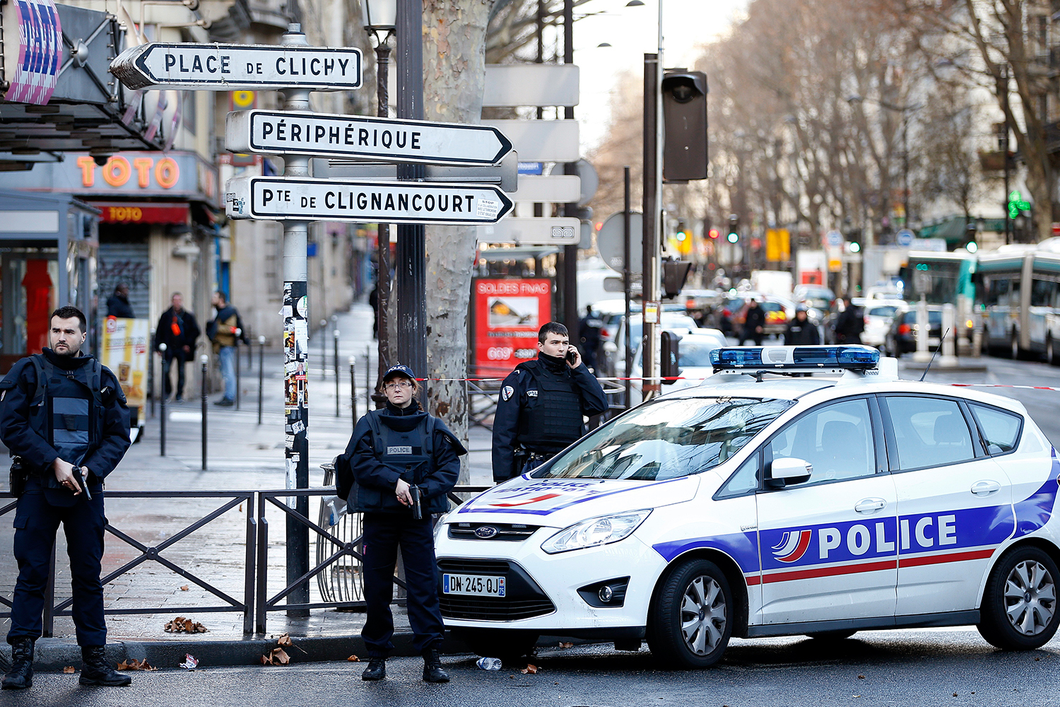 Francia amplía el estado de emergencia por "peligro inminente"