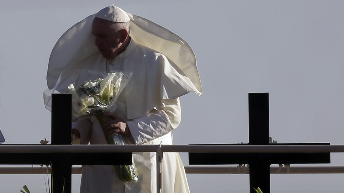 El Papa considera un «mal menor» el uso de anticonceptivos contra el Zika