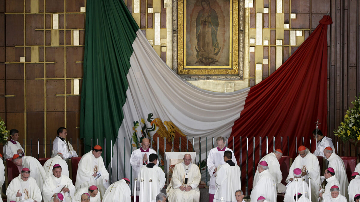 El Papa a los indígenas: «enséñennos a relacionarnos armónicamente con la naturaleza»