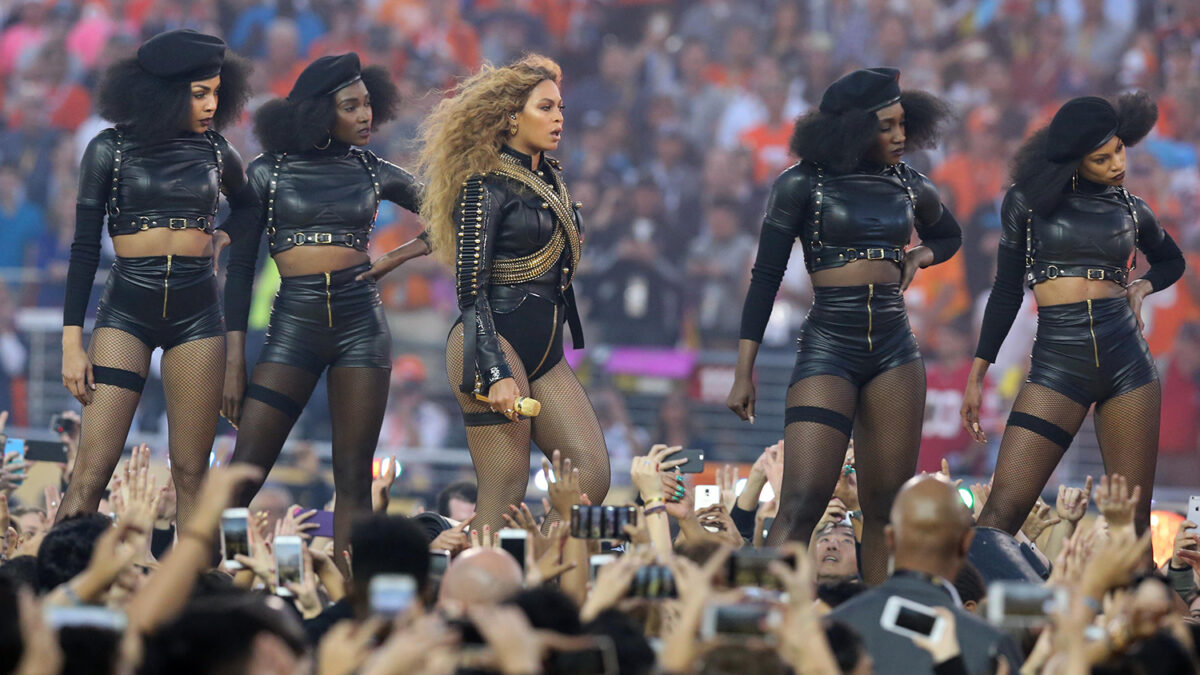 Los Broncos y Beyoncé devoran la Super Bowl