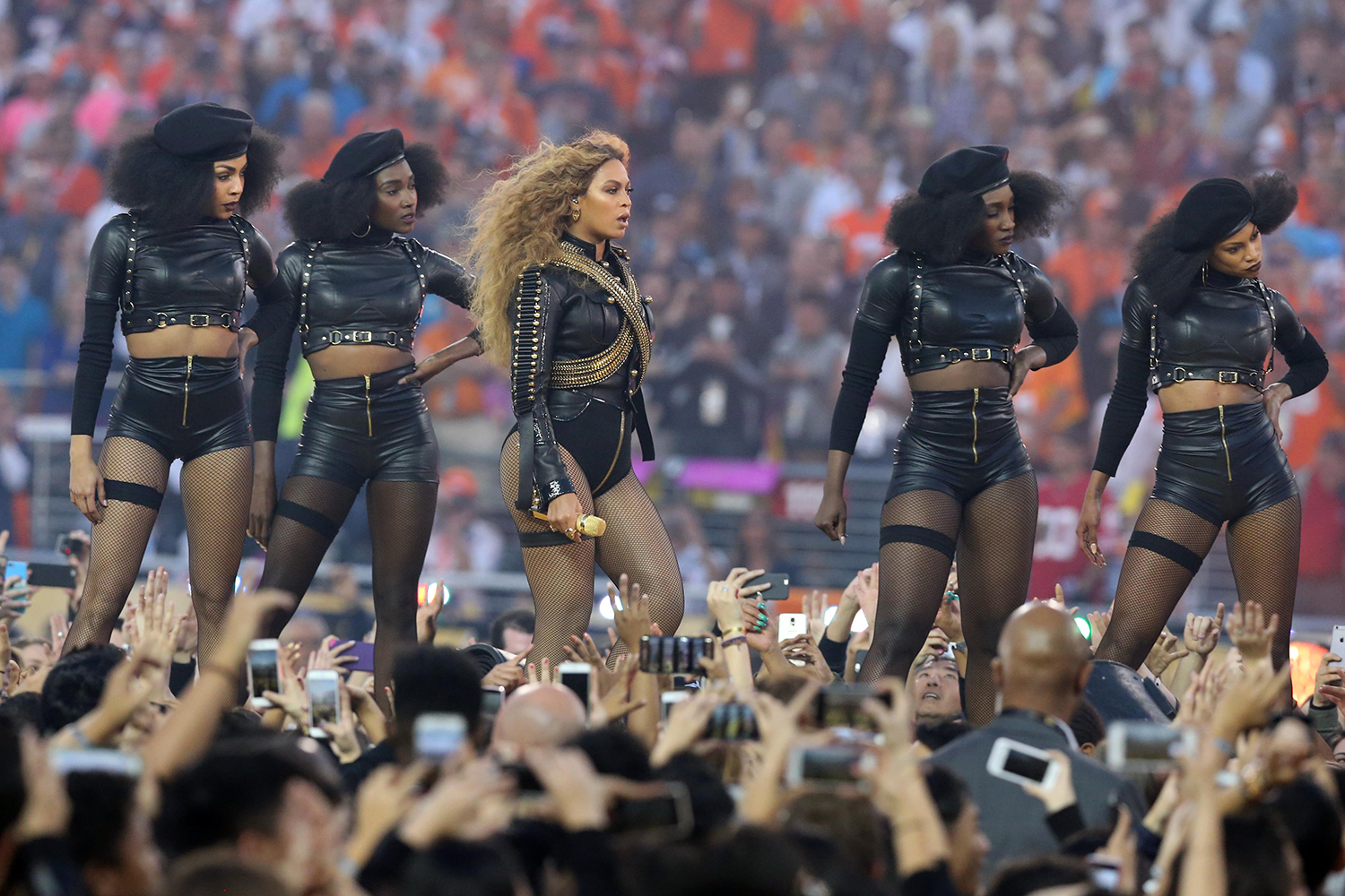 Los Broncos y Beyoncé devoran la Super Bowl