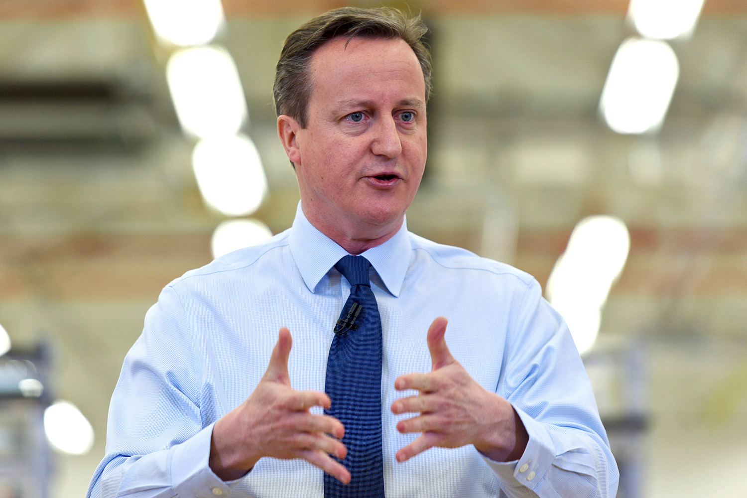 Cameron mantendrá al Reino Unido en la UE a cambio de limitar los derechos de trabajadores inmigrantes