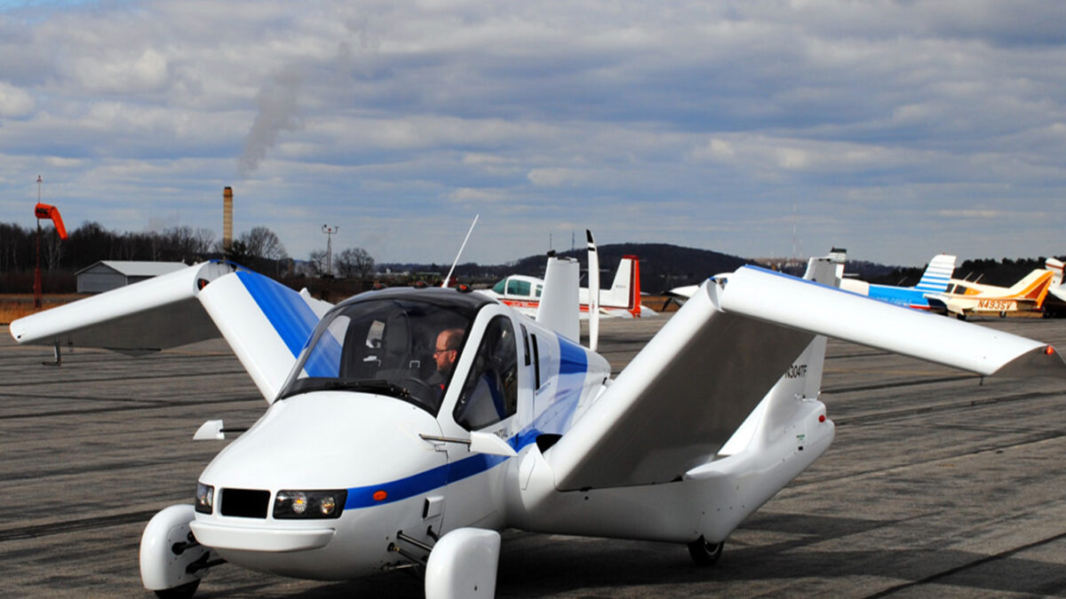 El primer coche volador se venderá en menos de diez años