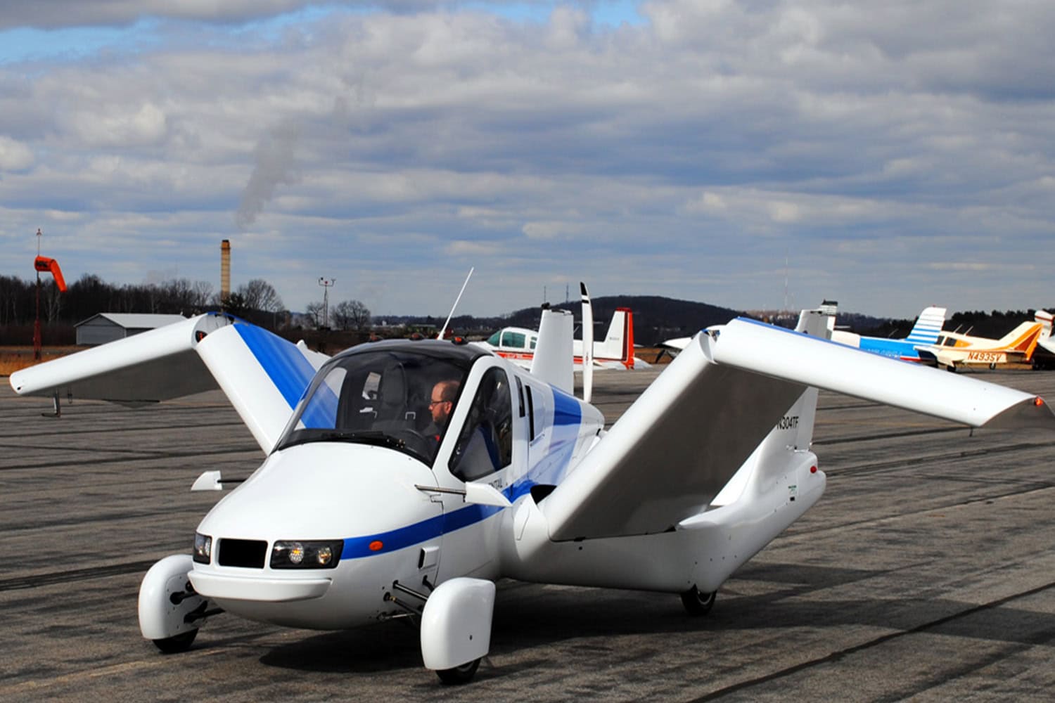 El primer coche volador se venderá en menos de diez años